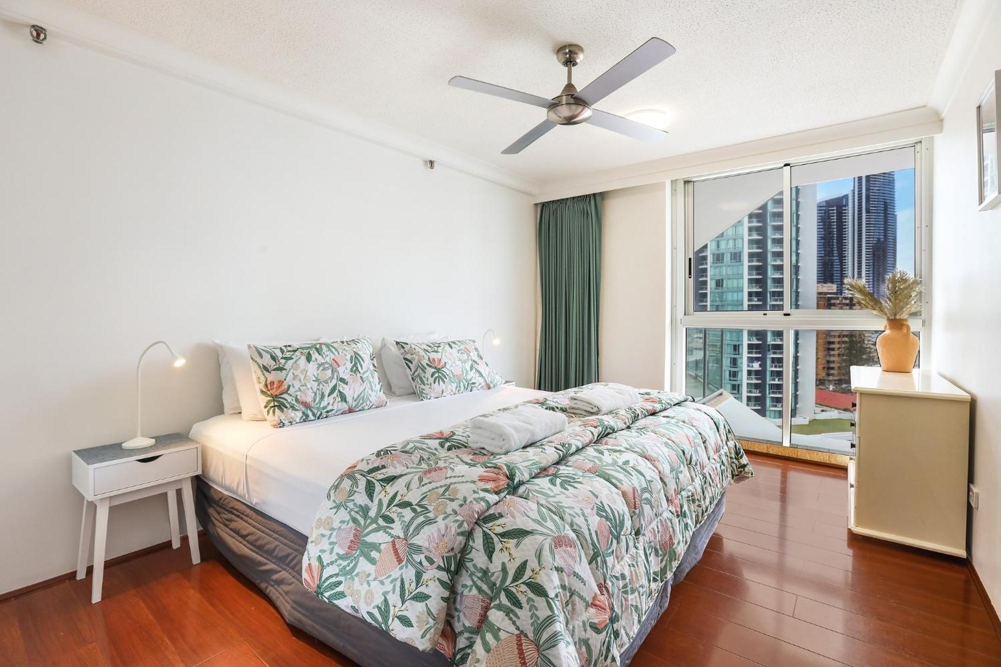 Peninsula Apartments Managed By Gchs غولد كوست المظهر الخارجي الصورة